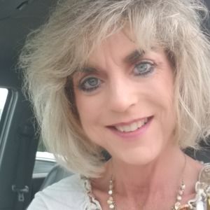 Meet your Posher, Sandi